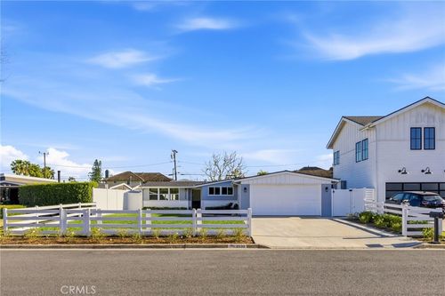 2590 Willo Ln, Costa Mesa, CA, 92627-1437 | Card Image