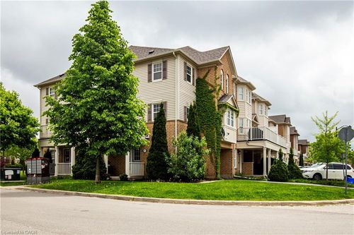 {{alt}} | Card Image