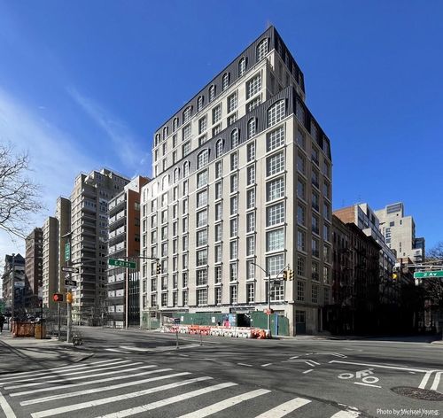 9d-250 E 21st St, New York, NY, 10010-7488 | Card Image