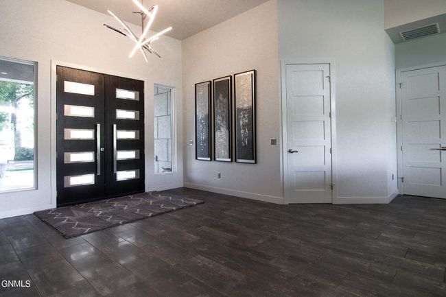 Foyer | Image 5