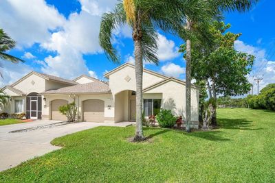 B - 9859 Boca Gardens Circle, Home with 3 bedrooms, 2 bathrooms and null parking in Boca Raton FL | Image 3