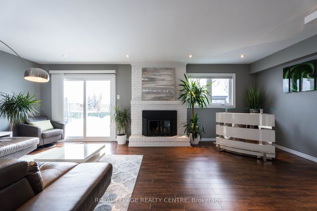 110 Simmons Blvd, House attached with 6 bedrooms, 3 bathrooms and 4 parking in Brampton ON | Image 20