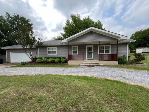 751 E Cooper St, Van Alstyne, TX, 75495 | Card Image