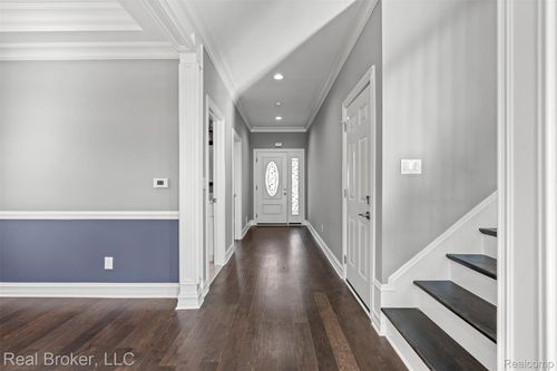 38165 Cherry Ln, Harrison Township, MI, 48045-2705 | Card Image