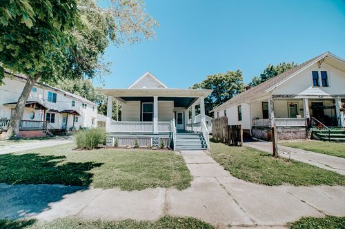 424 N 2nd St, Watseka, IL, 60970-1219 | Card Image