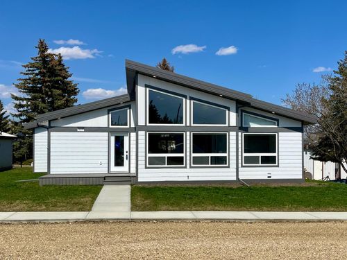 127 Main Street, Edberg, AB, T0B1J0 | Card Image