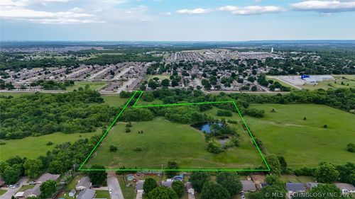 006 S Elwood Avenue, Glenpool, OK, 74033 | Card Image