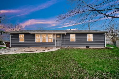 426 Nantucket Rd, Valparaiso, IN, 46385-8276 | Card Image