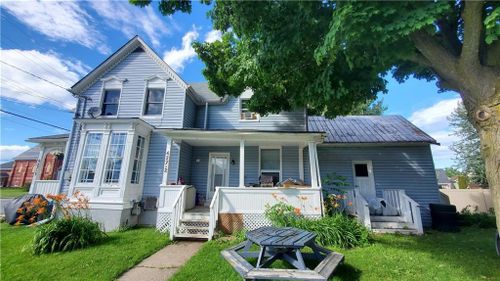 427 Victoria St, Cardinal, ON, K0E1E0 | Card Image