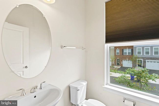 10720 Shadewell Spring Way, Townhouse with 3 bedrooms, 4 bathrooms and null parking in MANASSAS VA | Image 6