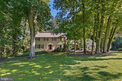 140 Queen Ln, LANDENBERG, PA, 19350-1517 | Card Image