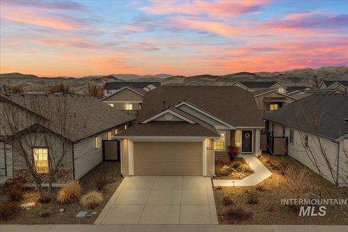 5668 W Old Ranch St, Boise, ID, 83714-1839 | Card Image