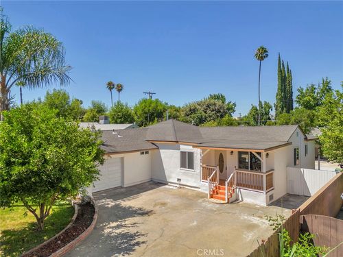 19143 19145 Jovan Street, Tarzana, CA, 91335 | Card Image