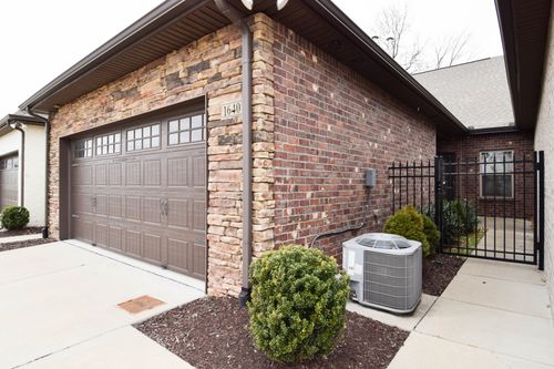 1640 Foston Ln, Gallatin, TN, 37066-2778 | Card Image