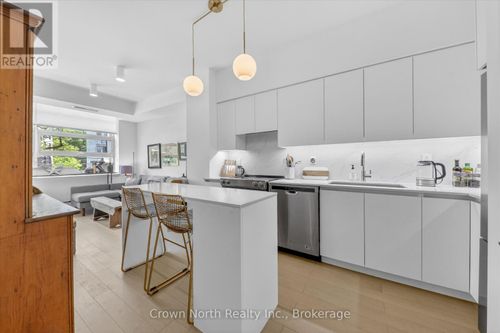 215-601 Kingston Rd, Toronto, ON, M4E3Y2 | Card Image