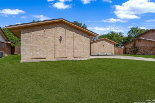 414 Balboa Dr, Universal City, TX, 78148-3122 | Card Image