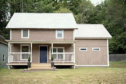 2 Farwell St, Barre, VT, 05641-2811 | Card Image