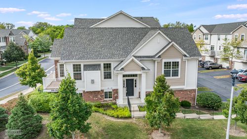 28W061 Woodland Dr, Winfield, IL, 60190-1755 | Card Image