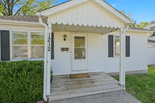 1212 3rd St, BOONVILLE, MO, 65233-1734 | Card Image