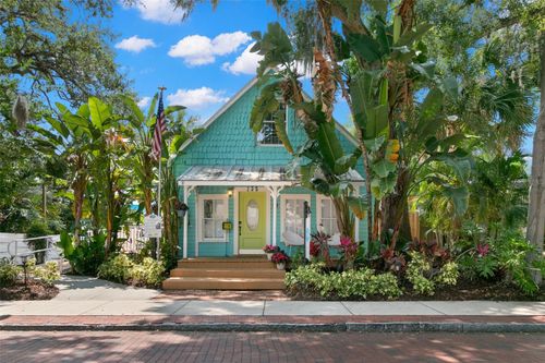 135 4th Ave N, SAFETY HARBOR, FL, 34695-3630 | Card Image