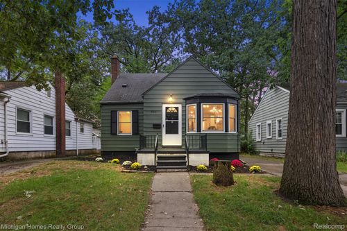 235 Flowerdale St, Ferndale, MI, 48220-1875 | Card Image