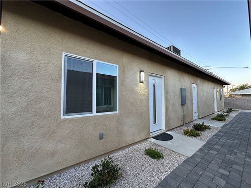 3316 Avalon Ave, Las Vegas, NV, 89107-2212 | Card Image
