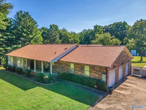 1495 Jeff Rd Nw, Huntsville, AL, 35806-1019 | Card Image
