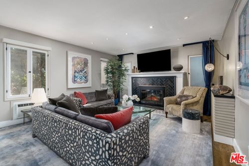 2066 Glencoe Way, Los Angeles, CA, 90068 | Card Image