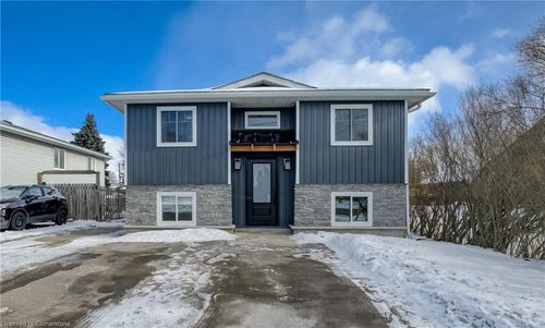 1264 King St N, Saint Jacobs, ON, N0B2N0 | Card Image