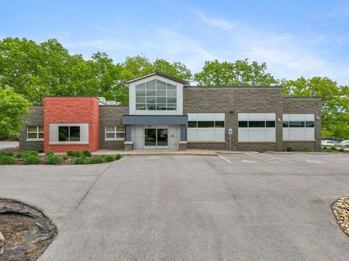 111 Summit St, Brookville, PA, 15825-1422 | Card Image