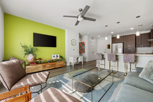 apt-311-2213 Poquito St, Austin, TX, 78722-2465 | Card Image