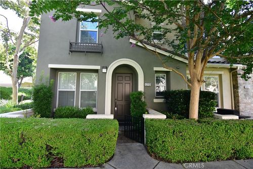 6313 Amadora Ln, Eastvale, CA, 91752-4397 | Card Image