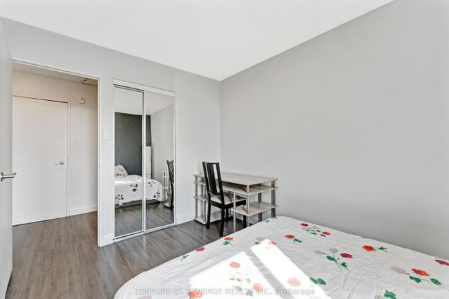 718 - 2000 Jasmine Cres, Condo with 2 bedrooms, 1 bathrooms and null parking in Ottawa ON | Image 18