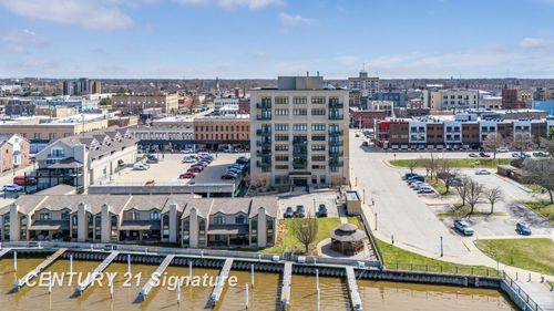 225 Jennison Pl, Bay City, MI, 48708-5699 | Card Image