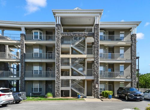 bldg-5-unit-5-680 Emerald Pointe Drive, Hollister, MO, 65672 | Card Image