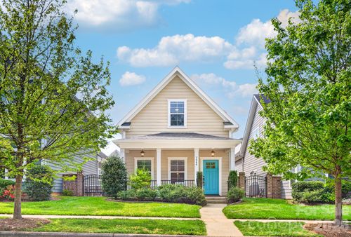 7544 Fairway Villa Cir, Denver, NC, 28037-0309 | Card Image