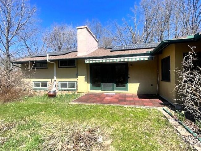 Side patio | Image 27