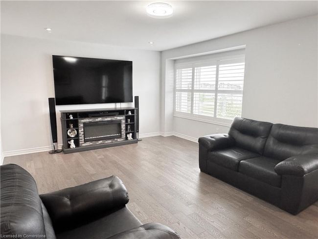 6 - 1125 Leger Way, Townhouse with 4 bedrooms, 4 bathrooms and 2 parking in Milton ON | Image 14