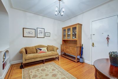 A25 - 35-24 78 Street, Home with 1 bedrooms, 1 bathrooms and null parking in Jackson Heights NY | Image 3