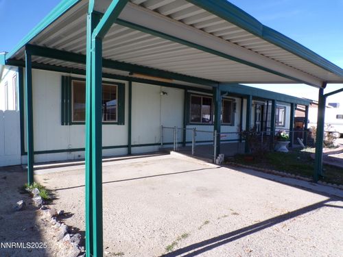 305 Parkland Way, Fernley, NV, 89408-9517 | Card Image