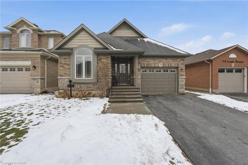76 Lorne Ave, Grimsby, ON, L3M0C7 | Card Image