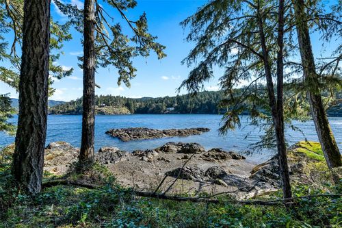 998 Gillespie Rd, Sooke, BC, V9Z0Z5 | Card Image