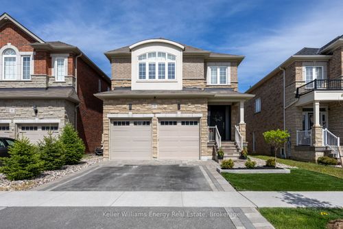 19 St Augustine Dr, Whitby, ON, L1M0L7 | Card Image