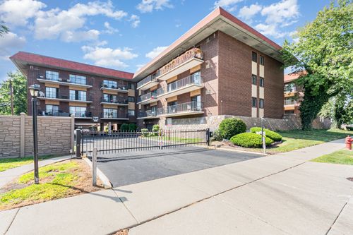 apt-s214-9540 Mayfield Ave, Oak Lawn, IL, 60453-2844 | Card Image