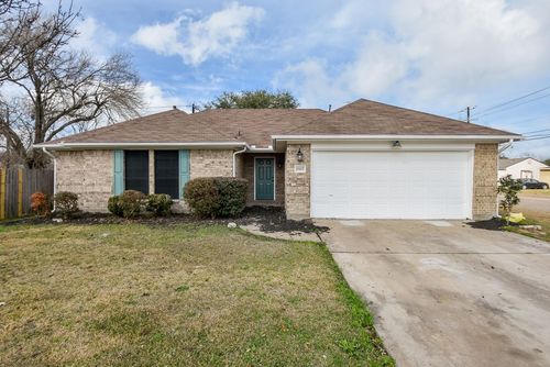 2502 6th Ave N, Texas City, TX, 77590-7017 | Card Image