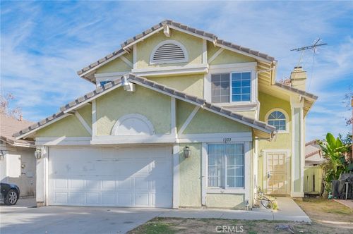 1955 Sierra Espadan Rd, Perris, CA, 92571-3443 | Card Image