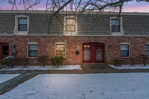 698 Carriage Circle, Pennsbury, PA, 15205 | Card Image