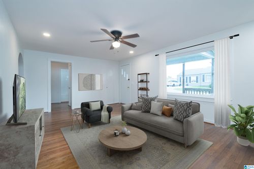 628 S Parkell Ave, Hueytown, AL, 35023-2032 | Card Image