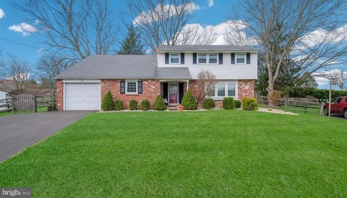 6 Hillcrest Cir, DOYLESTOWN, PA, 18901-3313 | Card Image