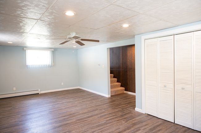 207 Muehl Dr, House other with 5 bedrooms, 2 bathrooms and 2 parking in Lockport IL | Image 6